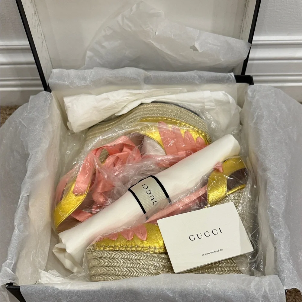 Gucci Gold Espadrille Wedge Sandals Pink Ribbon Tie Platform 37